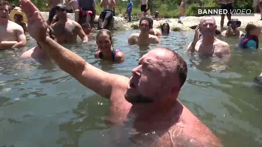 Austinites Enter Parks Unlawfully Closed By Globalist Mayor Adler